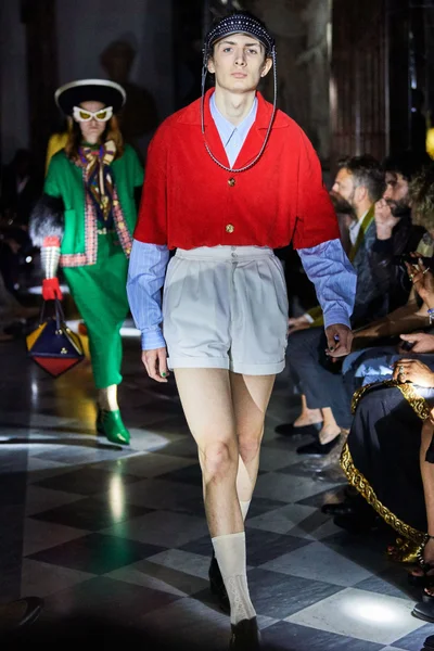 Look 72